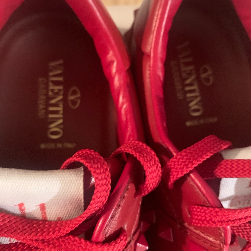 VALENTINO RED ROCK STUDDED SNEAKERS. - Picture 2 of 6